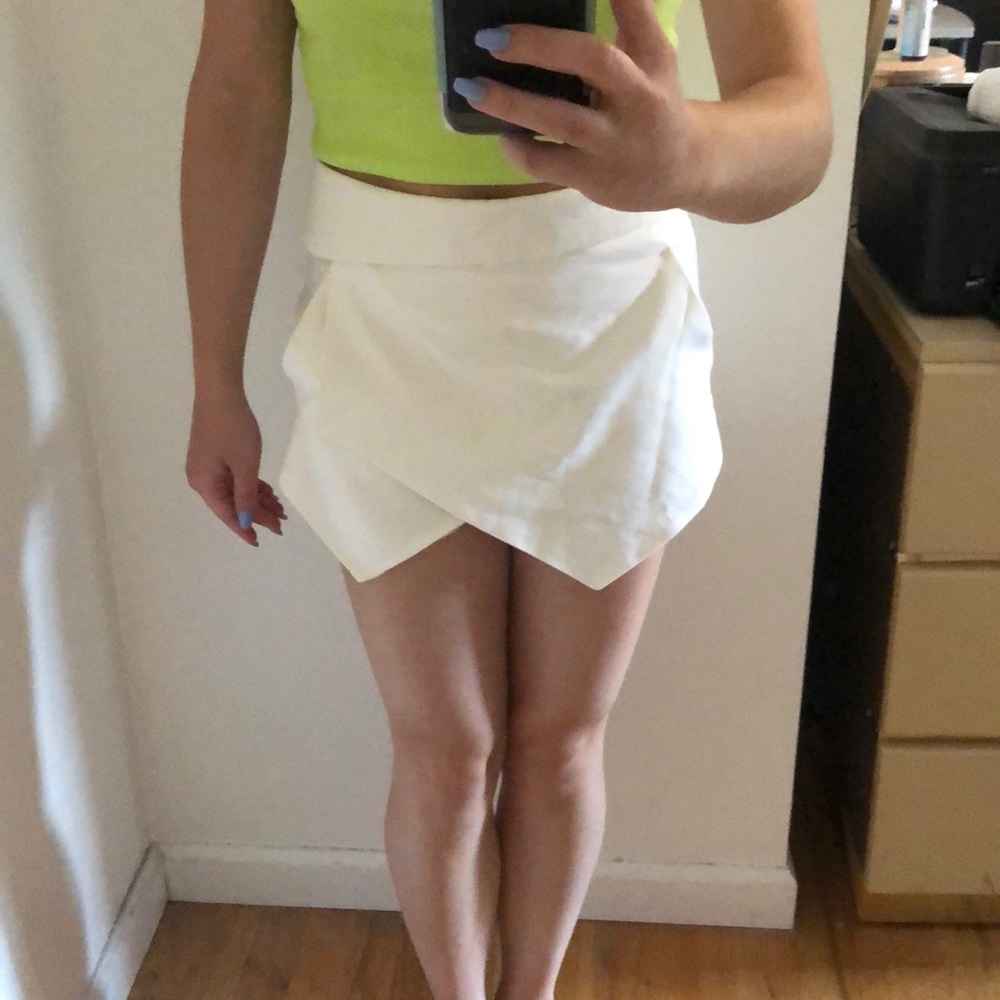 White Zara skort